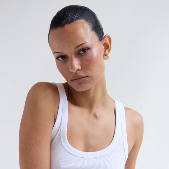 Heaven Mayhem CLEMMIE EARRINGS in gold - Picture 3 of 7